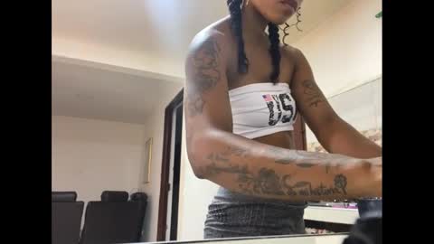 kelly__thomson online show from 01.21.25