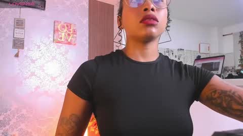 kelly__thomson online show from 09.19.25