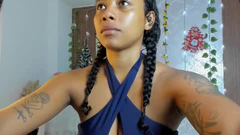 kelly__thomson online show from 12.04.25