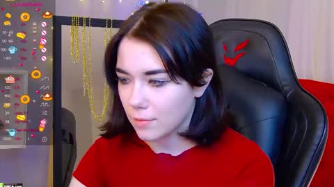 Snapshot of kelly_fooxx chatting on 12.19.25 Kelly online show from 12.19.25