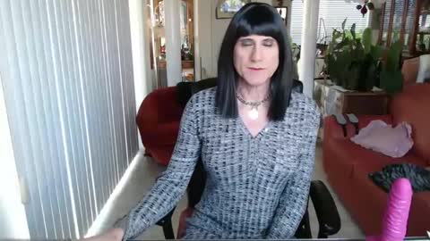 Snapshot of kellyannelynn chatting on 01.22.25 kellyanne Lynn but please call me fucktoy online show from 01.22.25