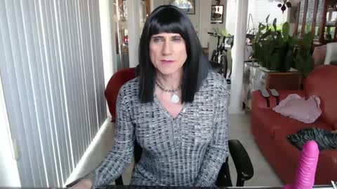 Snapshot of kellyannelynn chatting on 01.22.25 kellyanne Lynn but please call me fucktoy online show from 01.22.25