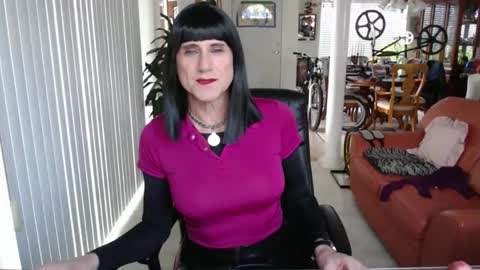 Snapshot of kellyannelynn chatting on 01.07.26 kellyanne Lynn but please call me fucktoy online show from 01.07.26