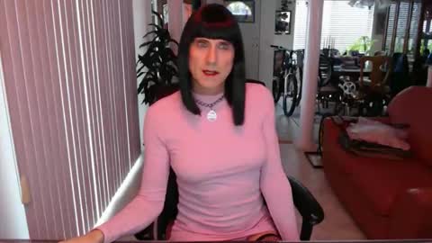 Snapshot of kellyannelynn chatting on 01.11.26 kellyanne Lynn but please call me fucktoy online show from 01.11.26