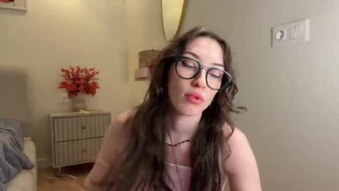 Kelly online show from 04.12.26