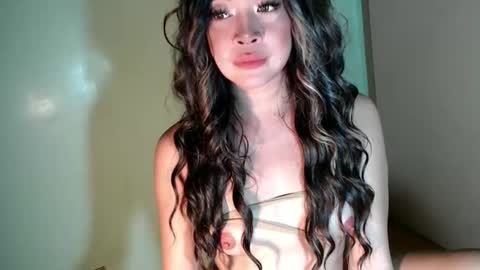 its me KELLY online show from 10.06.25