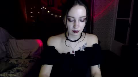 Snapshot of kellydark0111 chatting on 02.15.25 Mistress online show from 02.15.25