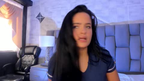 kellyMillian  online show from 02.21.26