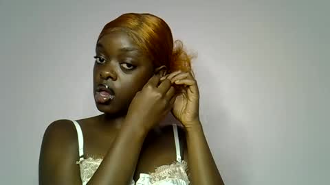 kellymine_ online show from 05.18.26