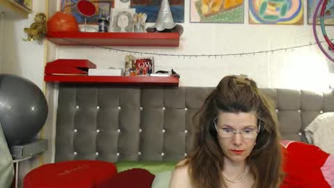 Snapshot of kellynumber chatting on 05.30.26 kelly online show from 05.30.26