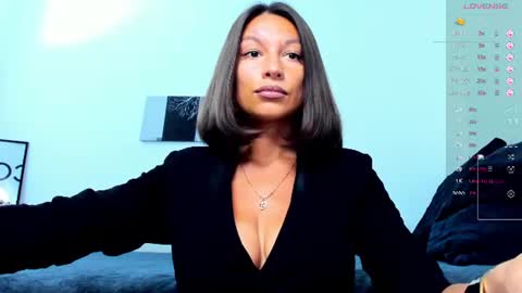 Snapshot of kellysmits chatting on 06.22.26 kellysmits online show from 06.22.26