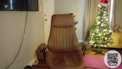 Snapshot of kelseyg23 chatting on 12.01.25 Kelsey online show from 12.01.25