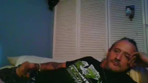 Snapshot of kem3xtreme chatting on 10.13.25 kem3xtreme online show from 10.13.25