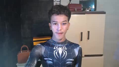 Snapshot of ken_bigcockxx chatting on 02.10.25 Ken online show from 02.10.25