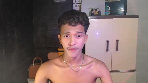 Snapshot of ken_bigcockxx chatting on 02.12.25 Ken online show from 02.12.25