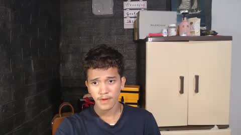 Snapshot of ken_bigcockxx chatting on 02.17.25 Ken online show from 02.17.25