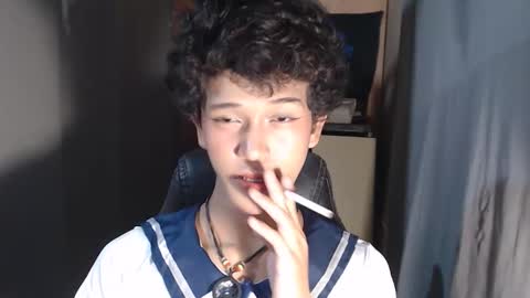 Snapshot of ken_bigcockxx chatting on 10.04.25 Ken online show from 10.04.25