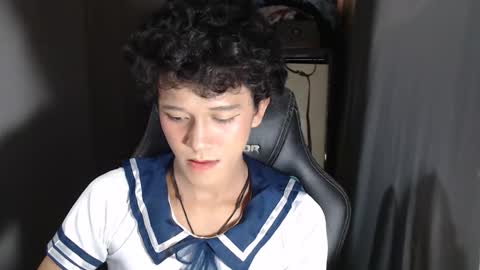 Snapshot of ken_bigcockxx chatting on 10.07.25 Ken online show from 10.07.25