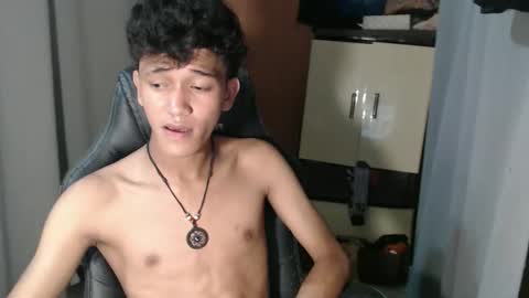 Snapshot of ken_bigcockxx chatting on 10.13.25 Ken online show from 10.13.25