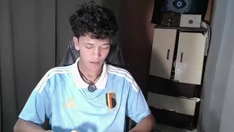 Snapshot of ken_bigcockxx chatting on 10.20.25 Ken online show from 10.20.25