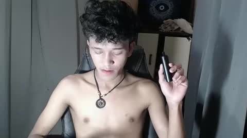 Snapshot of ken_bigcockxx chatting on 10.22.25 Ken online show from 10.22.25