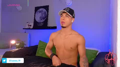   online show from 08.03.26