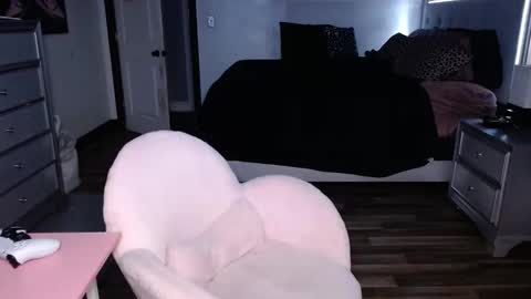 kenbbydoll3 online show from 10.24.25