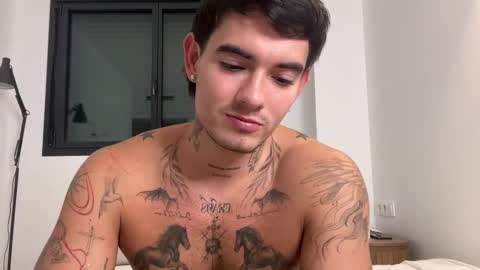 Snapshot of kenboyea_ chatting on 10.01.25 luis carlos esteban online show from 10.01.25