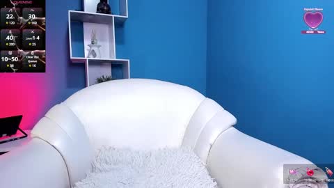 Snapshot of kenda_hot chatting on 01.20.25 Laura online show from 01.20.25