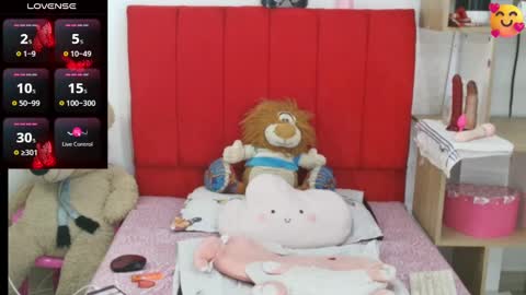 Snapshot of kendal_2 chatting on 02.22.25 Mariana online show from 02.22.25