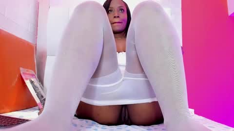 kendal_hot69_ online show from 04.29.26