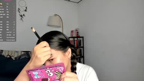 Kendal online show from 02.15.25