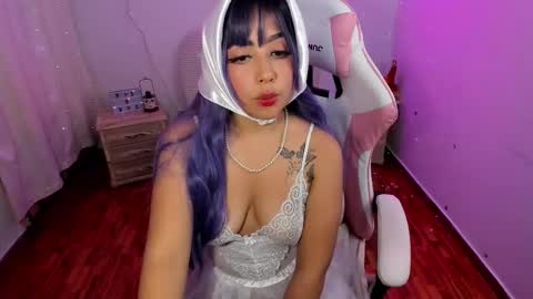 Snapshot of kendall_houle_ chatting on 10.20.25 KendallHoule online show from 10.20.25