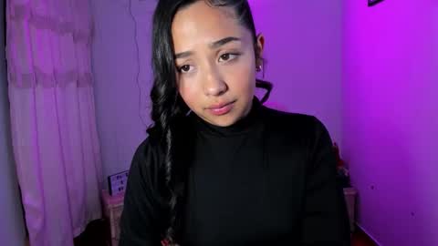 Snapshot of kendall_houle_ chatting on 11.17.25 KendallHoule online show from 11.17.25