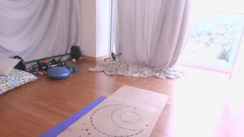 kendall online show from 09.17.25