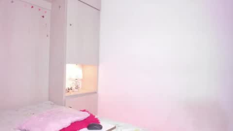 Snapshot of kendallwestt chatting on 08.03.26 Kendall online show from 08.03.26