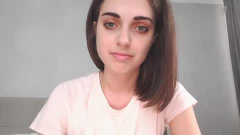 Snapshot of kendi_snow chatting on 03.07.25 kendi snow online show from 03.07.25