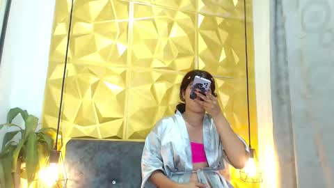 Snapshot of kendra_diaz chatting on 01.31.25 K E N D R A online show from 01.31.25