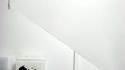 Kendra London online show from 02.28.26