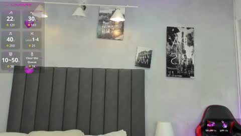Snapshot of kendra_london chatting on 06.24.26 Kendra London online show from 06.24.26