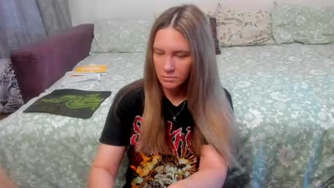 Snapshot of kendra_xx_ chatting on 06.29.26 Kendra online show from 06.29.26