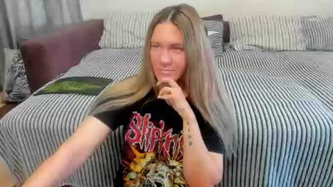 Snapshot of kendra_xx_ chatting on 07.20.26 Kendra online show from 07.20.26