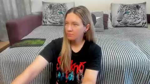 Snapshot of kendra_xx_ chatting on 07.22.26 Kendra online show from 07.22.26