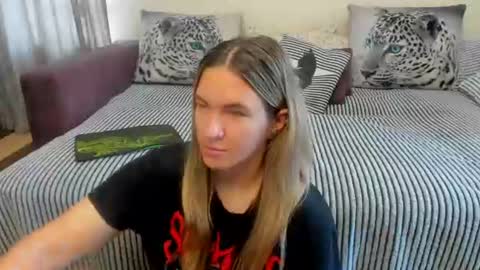 Snapshot of kendra_xx_ chatting on 08.01.26 Kendra online show from 08.01.26