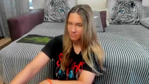 Snapshot of kendra_xx_ chatting on 08.05.26 Kendra online show from 08.05.26
