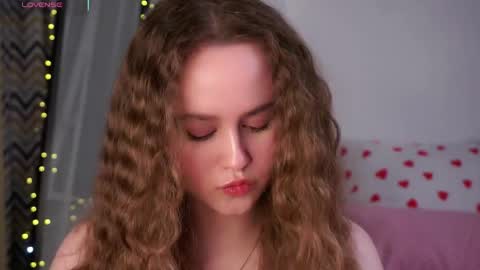 Kira online show from 04.30.26