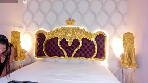 Snapshot of kendralholson chatting on 02.08.26 Kendral online show from 02.08.26