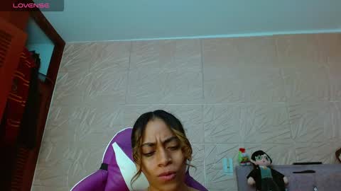 Snapshot of kendrapotter chatting on 11.17.25 KENDRAPOTTER online show from 11.17.25