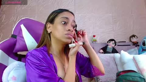 Snapshot of kendrapotter chatting on 11.20.25 KENDRAPOTTER online show from 11.20.25