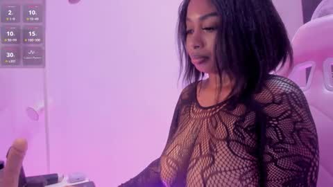 kendrasmith01 online show from 10.15.25